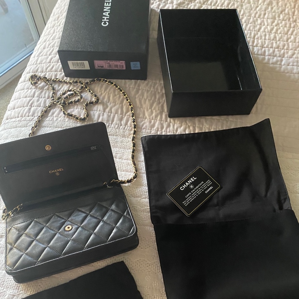 CHANEL Black Lambskin Crossbody